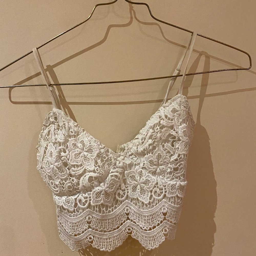 Crop tops (set of three)